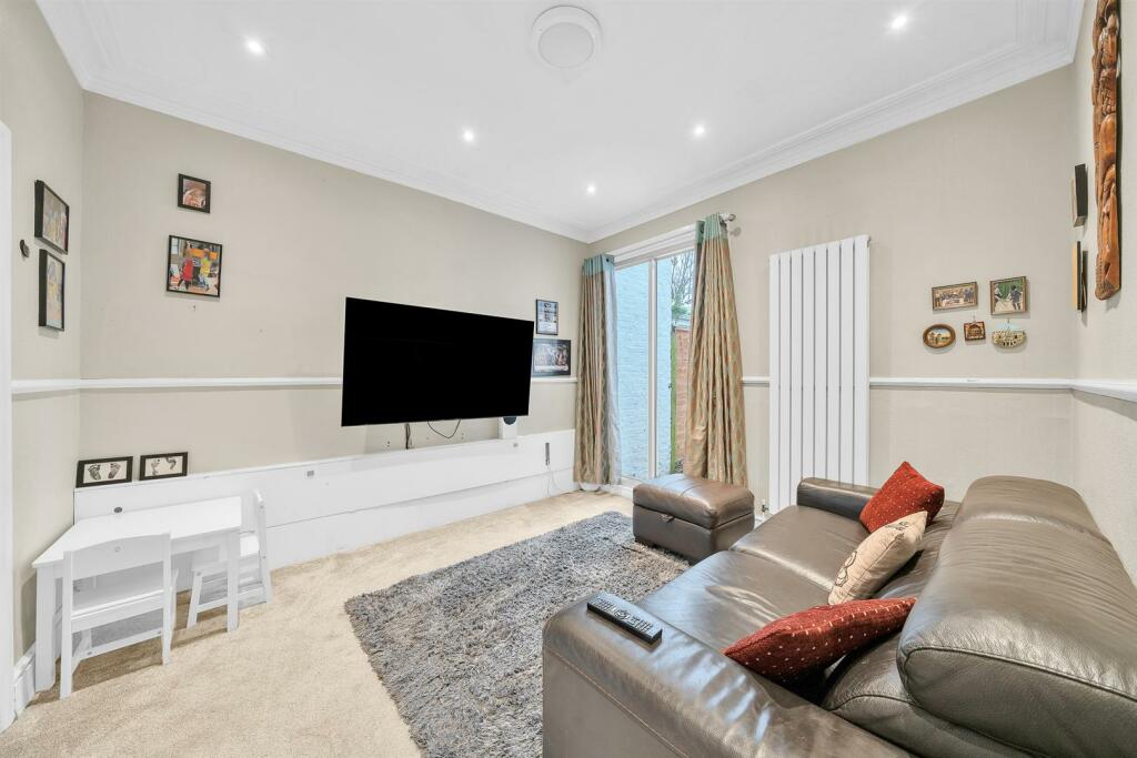 Additional image 19 of Gilbert Road, Bromley, BR1