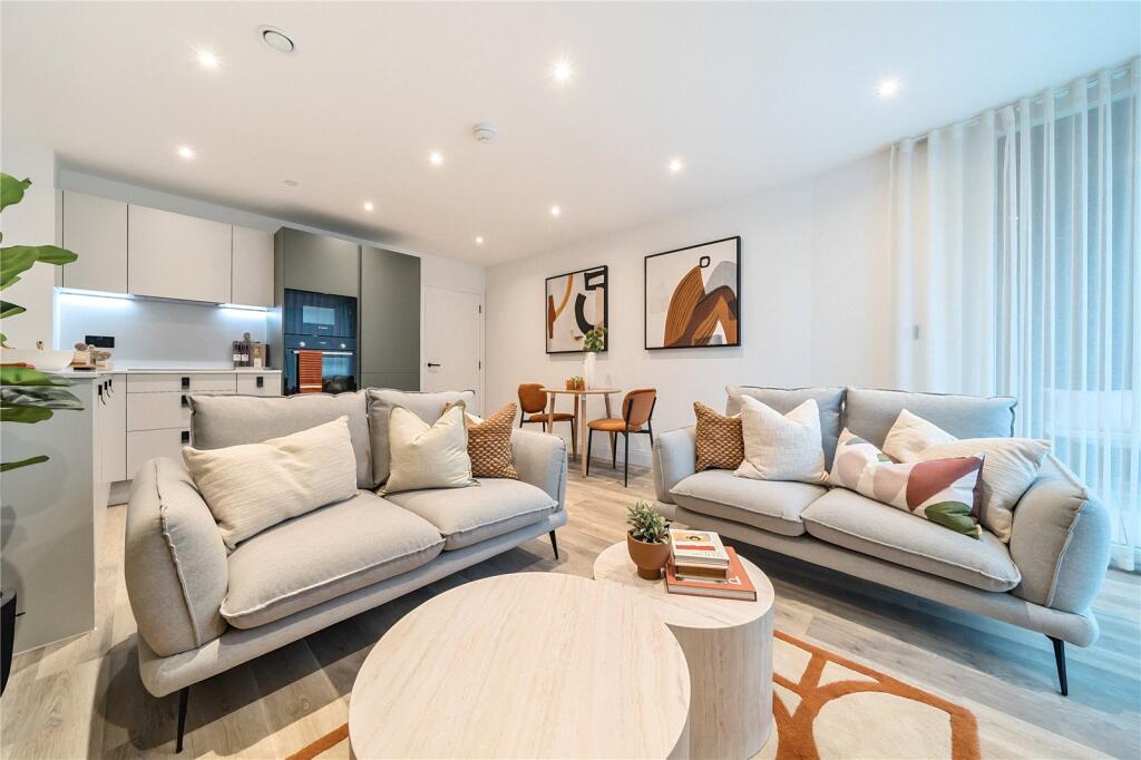 Additional image 11 of Tweedy Road, Bromley