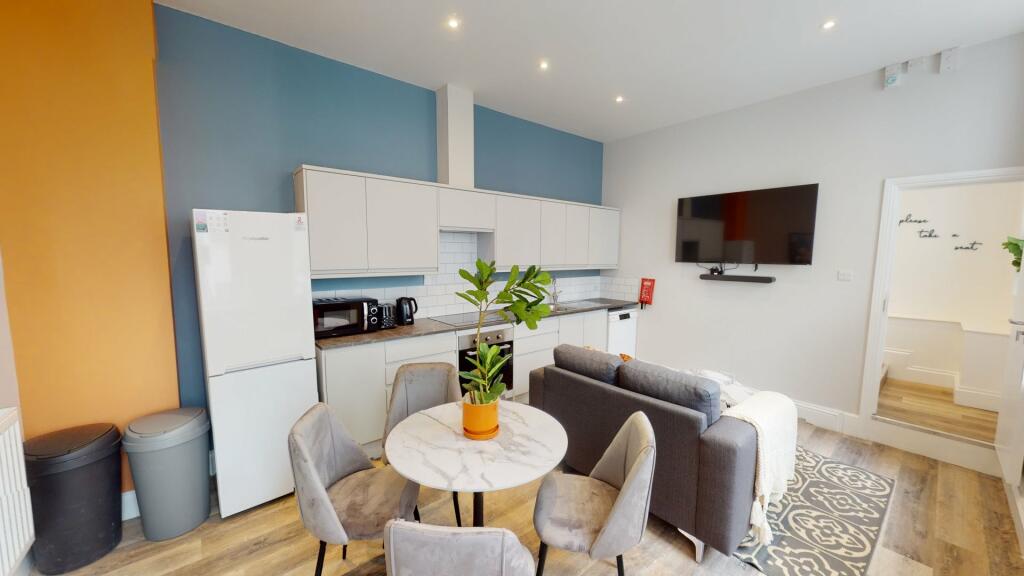 Whiteladies Road, Clifton , Bristol