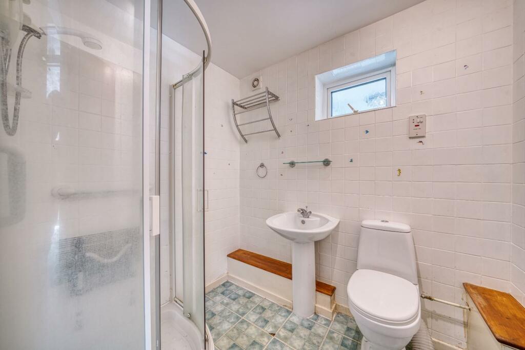 Additional image 10 of Delightful bungalow backing onto open countryside and woodland in the village of Sandford