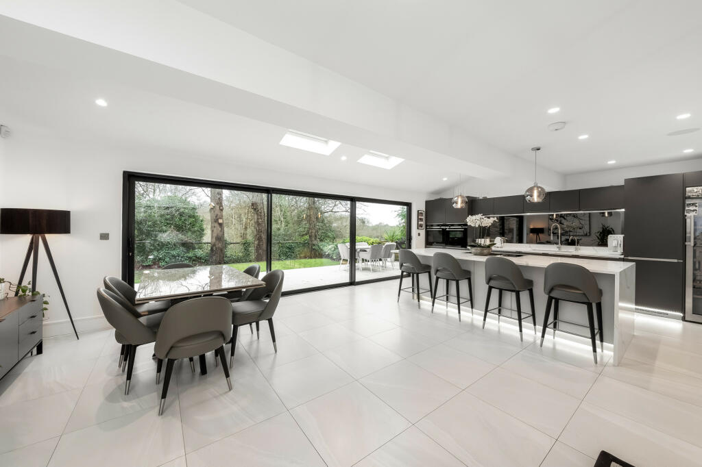 Additional image 2 of Roundwood,  Chislehurst, BR7