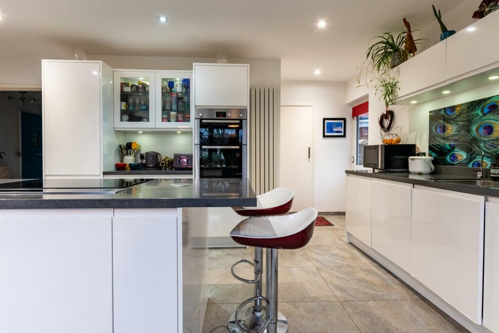 Additional image 7 of Witney Close, Saltford, Bristol