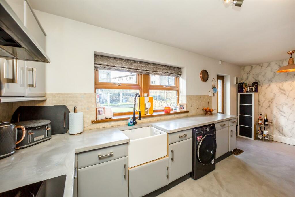 Additional image 35 of Wellfield Gardens, Queensbury