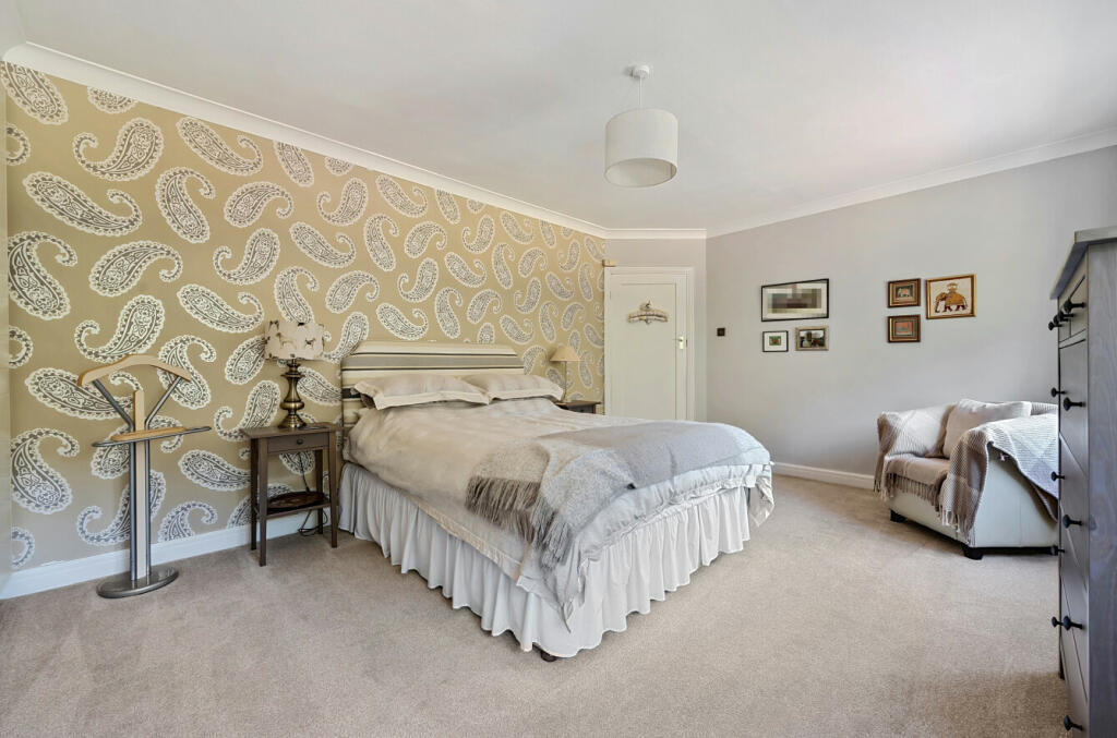 Additional image 19 of Orpington Road, Chislehurst, BR7