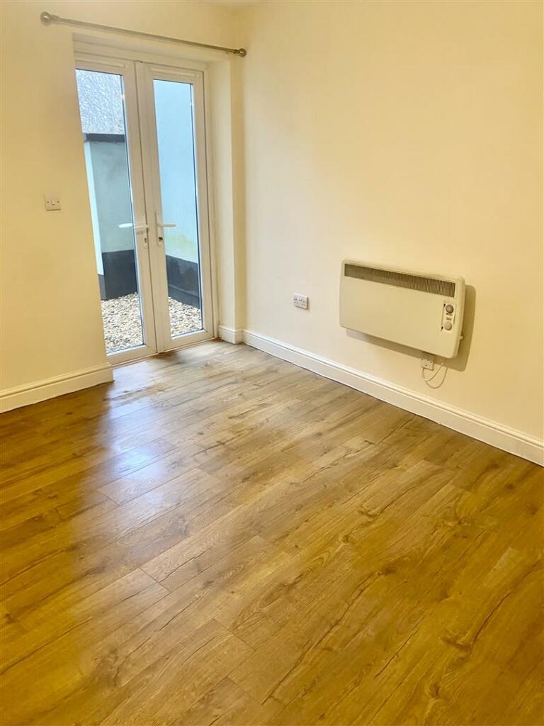 Additional image 20 of Cambridge Street, Totterdown