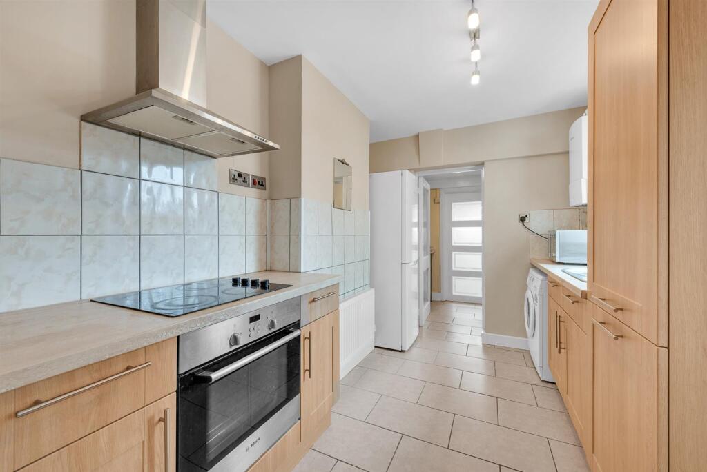 Additional image 5 of Park End, Bromley, BR1