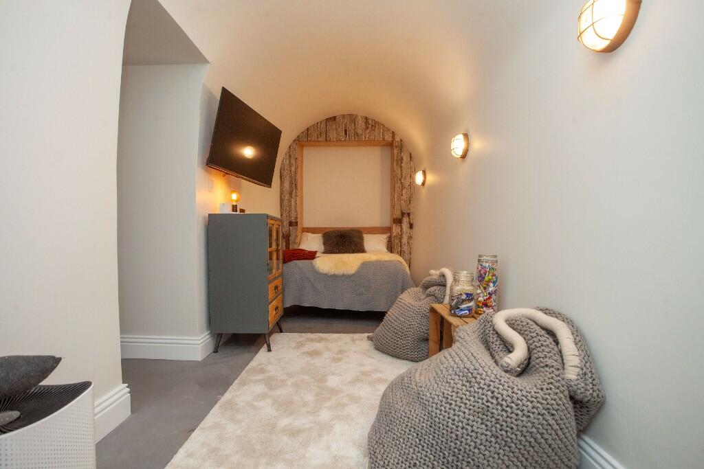 Additional image 19 of Royal York Crescent, Bristol, BS8