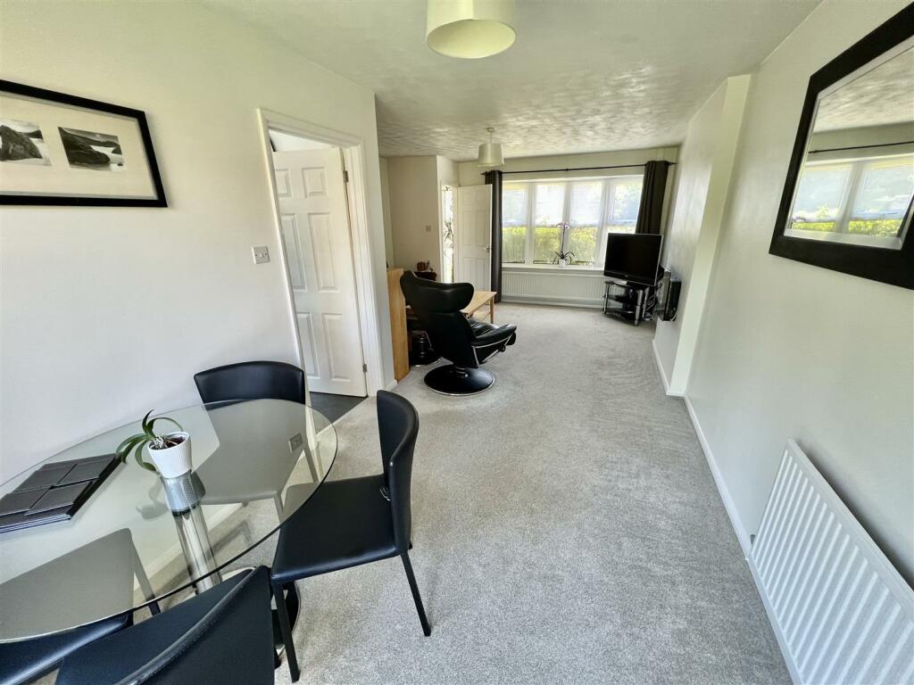 Additional image 4 of Cul-de-sac Location