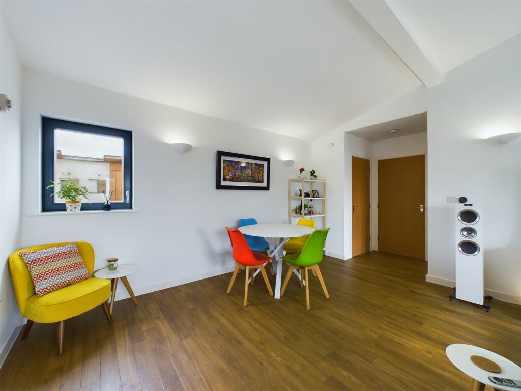 Additional image 5 of 61 Roman Way, Hanham, Bristol, BS15 3FG