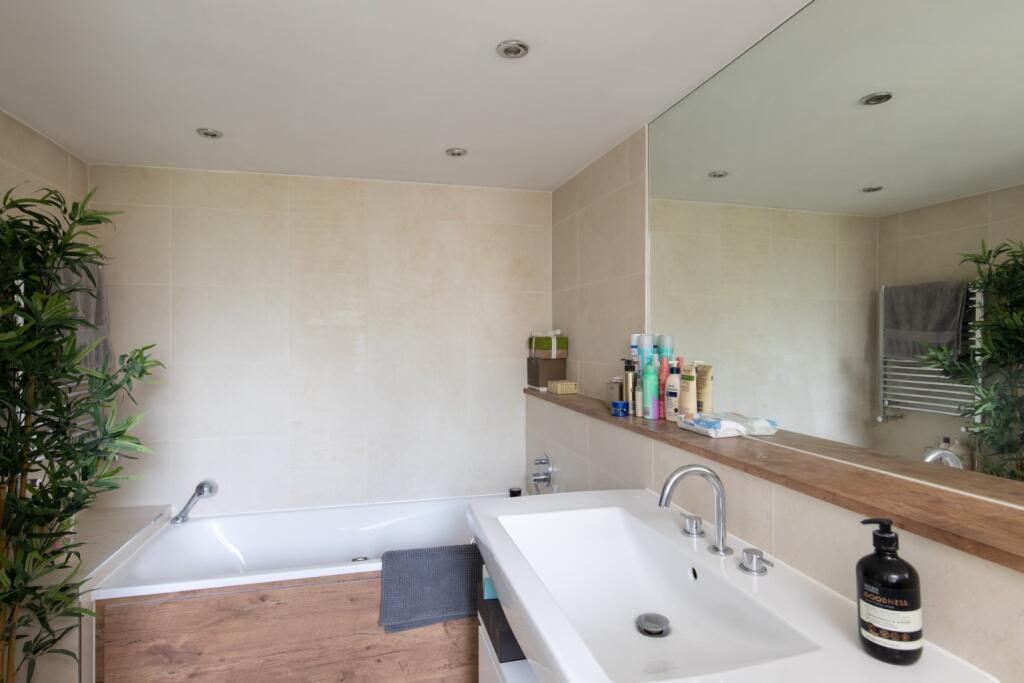 Additional image 4 of Newton Park Place, Chislehurst, BR7