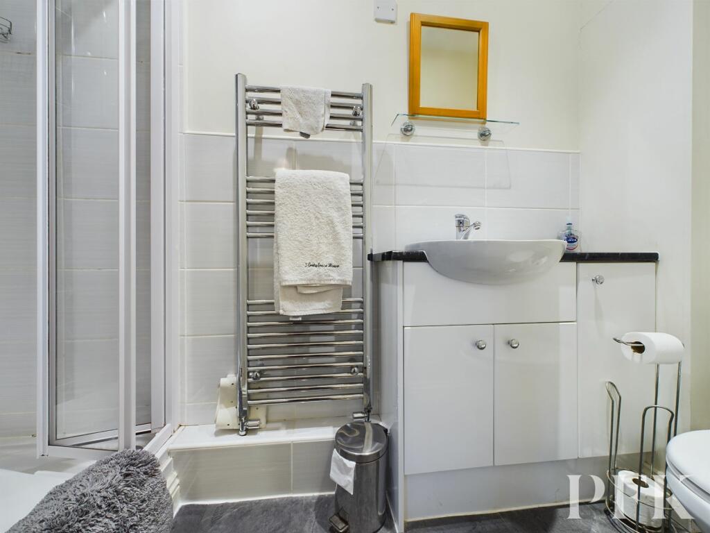 Additional image 9 of Elliott Park, Greta Grove House Elliott Park, CA12