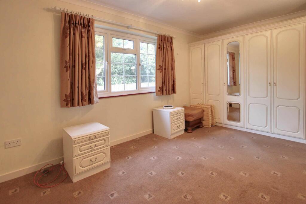 Additional image 11 of Hawes Lane, West Wickham, BR4