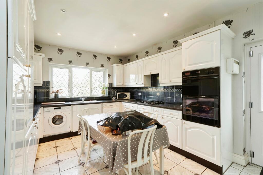 Additional image 19 of Bradford Road, Cottingley Bridge, Bingley