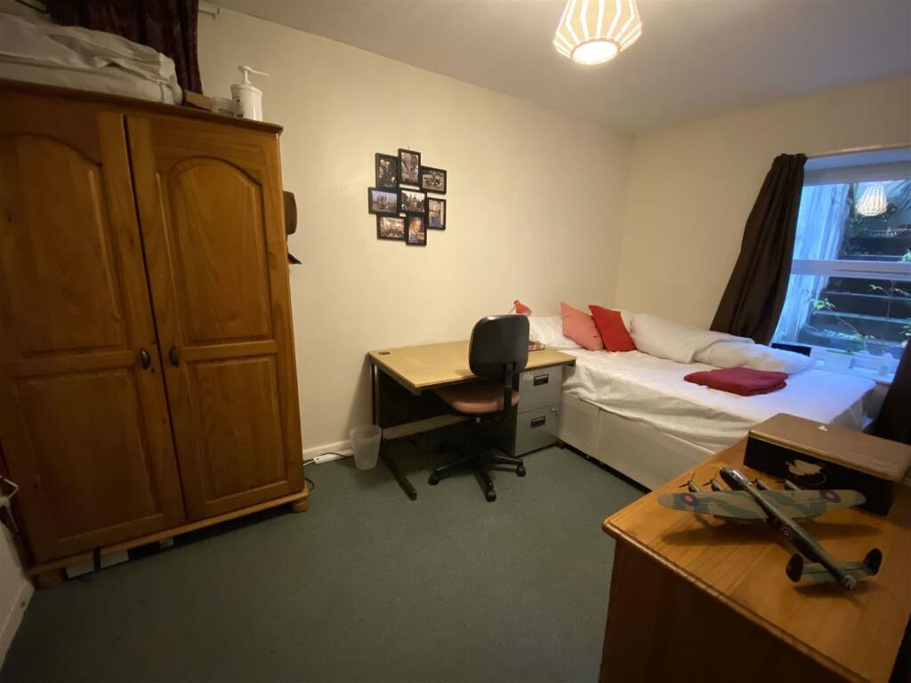 Additional image 9 of BPC01584, Basement Flat, Cotham Brow, Bristol, BS6