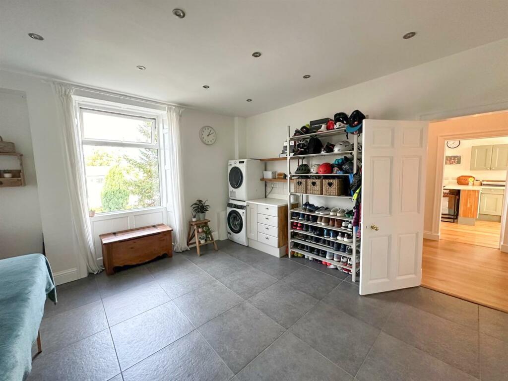 Additional image 10 of Acorn House, Pot Lane, Steeton,