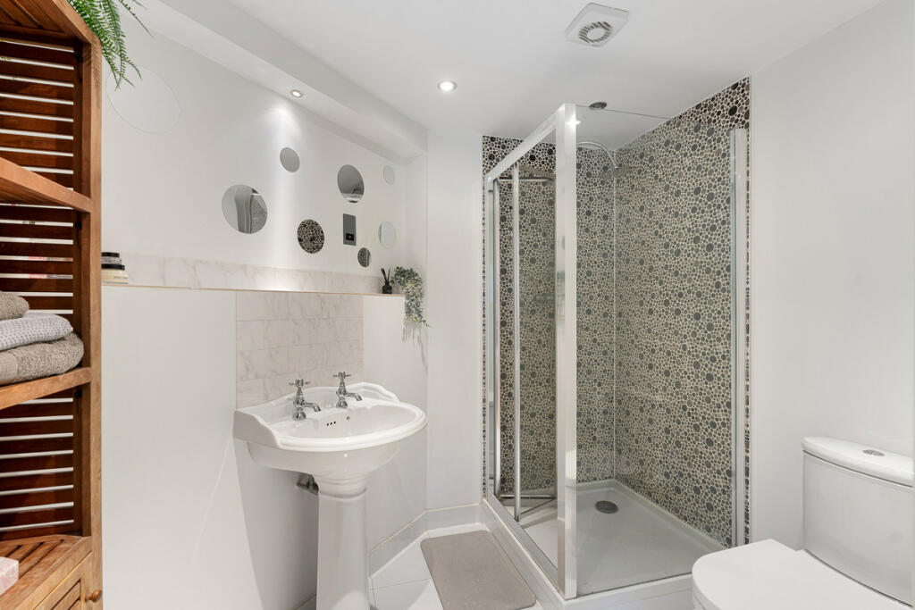 Additional image 7 of Widmore Road, Bromley, BR1