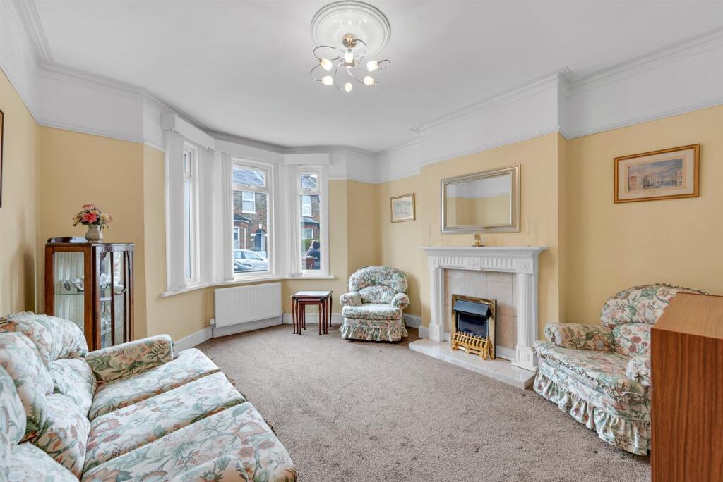 Additional image 2 of Park End, Bromley, BR1