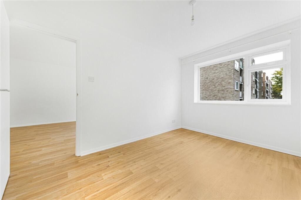 Additional image 7 of Woodstock Gardens, Beckenham, BR3