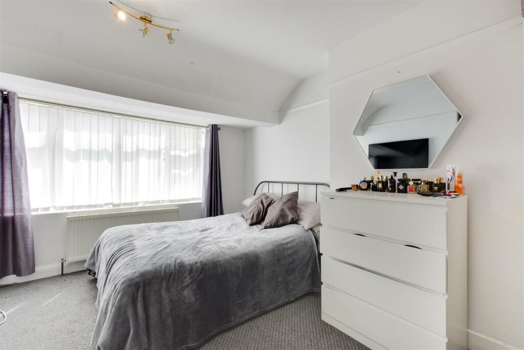 Additional image 16 of Sunray Avenue, Bromley