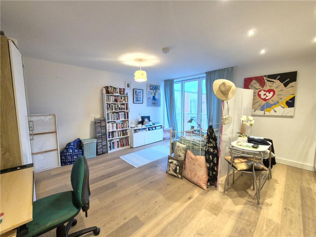 Additional image 12 of Knoll Rise, Orpington, BR6