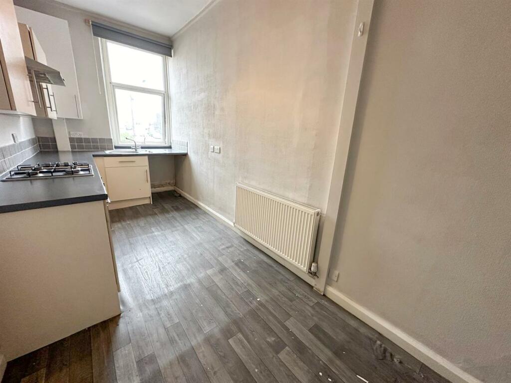 Additional image 7 of Main Street, Cross Hills