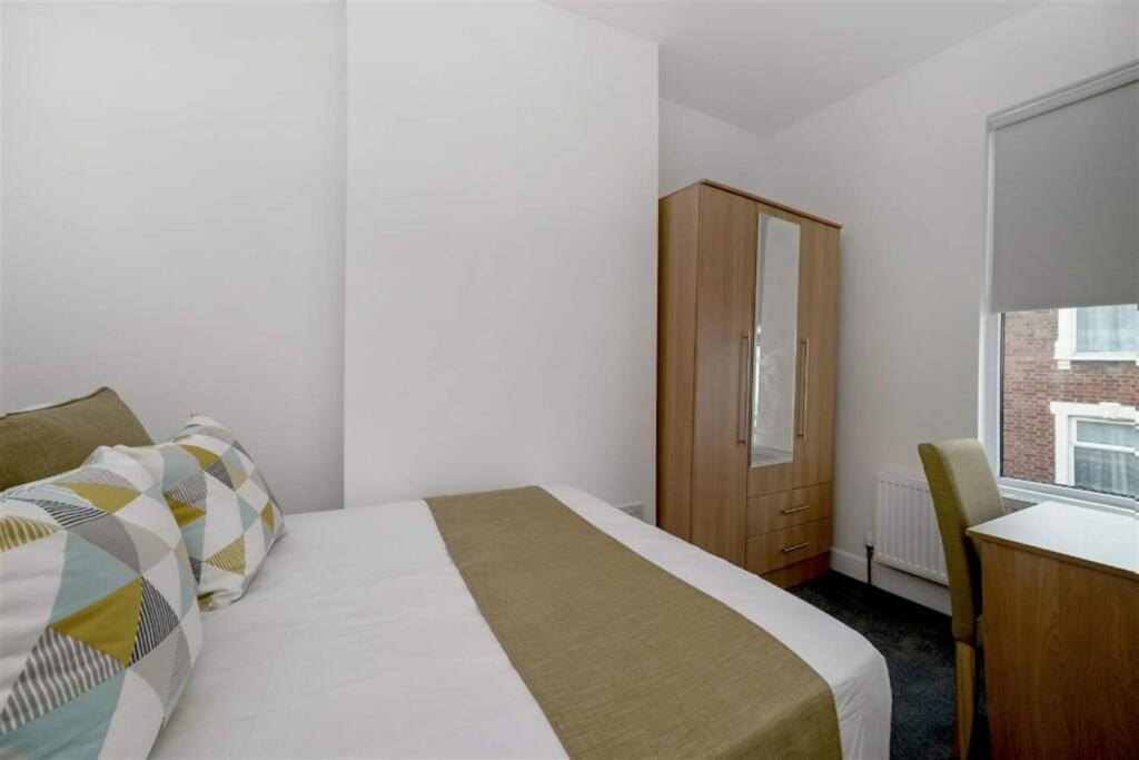 Additional image 8 of 5 bedroom Terraced House in  Belton Road, Bristol