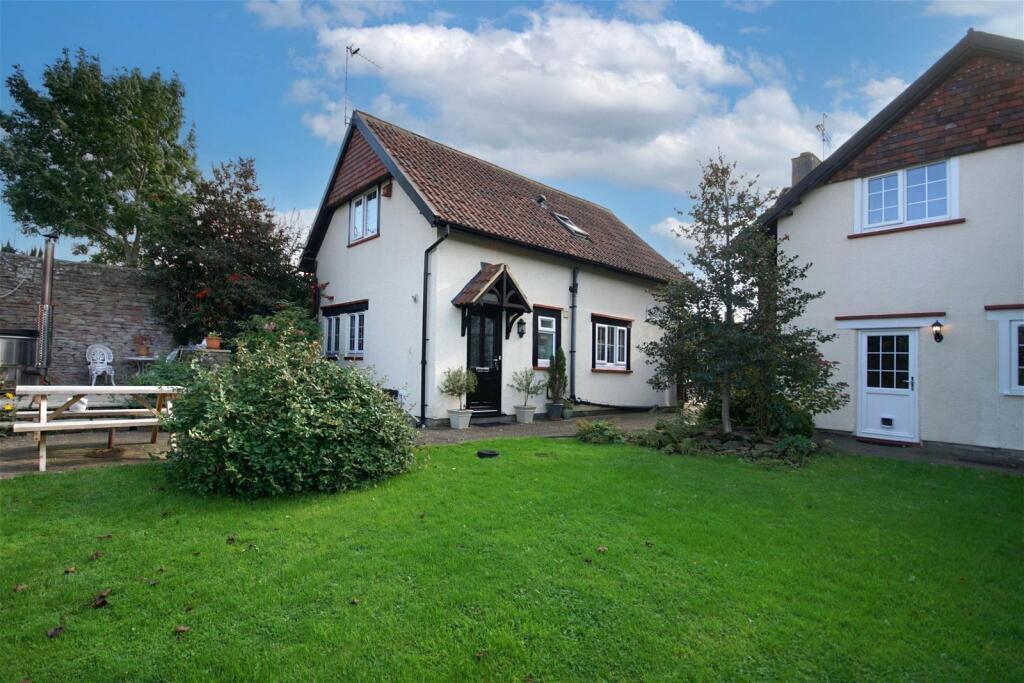Additional image 3 of Stunning 4 Bedroom Cottage With Equally Stunning 2 Double Bedroom Detached Annexe, Winterbourne