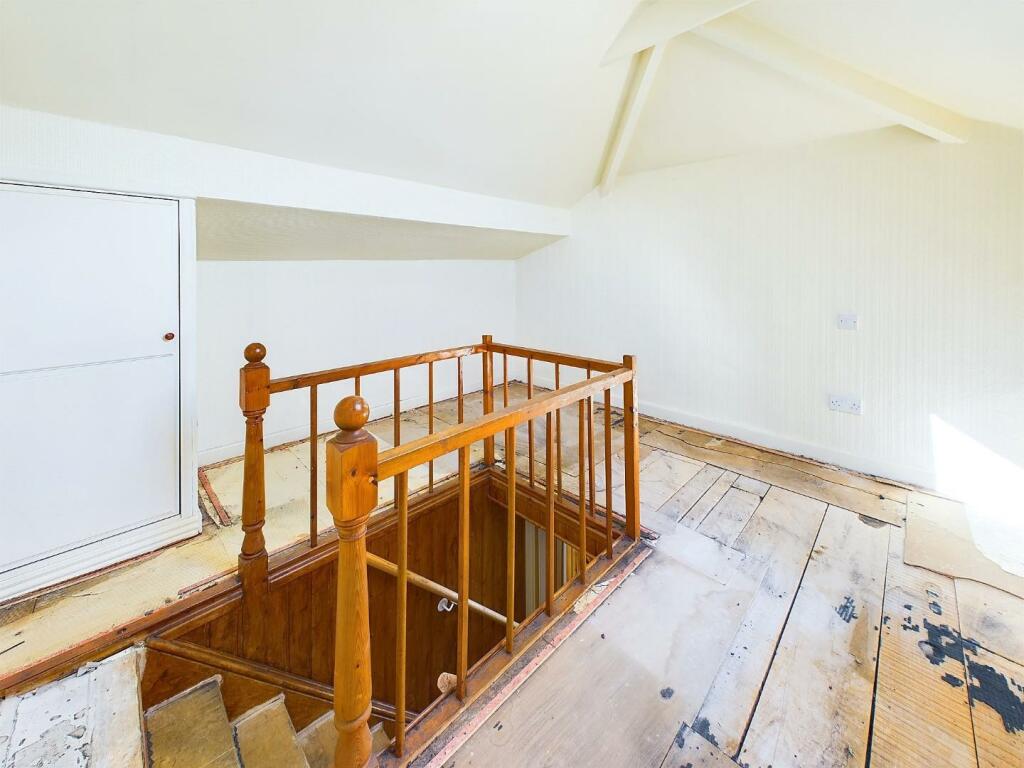 Additional image 10 of Heaton Crescent, Eldwick, Bingley