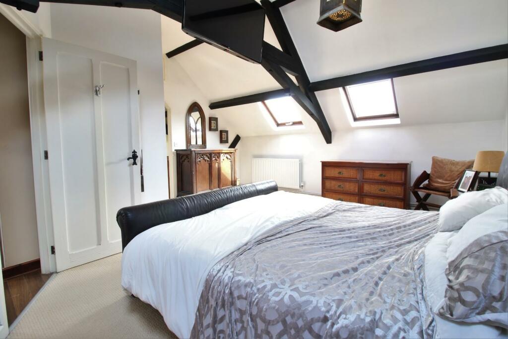 Additional image 27 of Character property in the village of Claverham