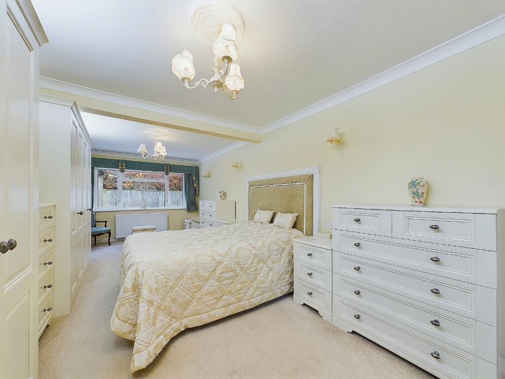 Additional image 19 of Chislehurst Road, BR6 0DN