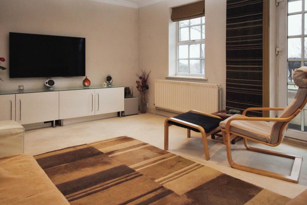 Primary image of Macrae Road, Pill, Bristol, BS20