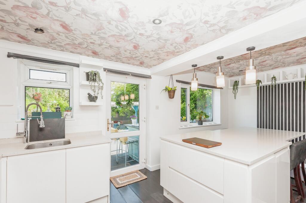 Additional image 2 of Westfield Lane, Bradford, BD12