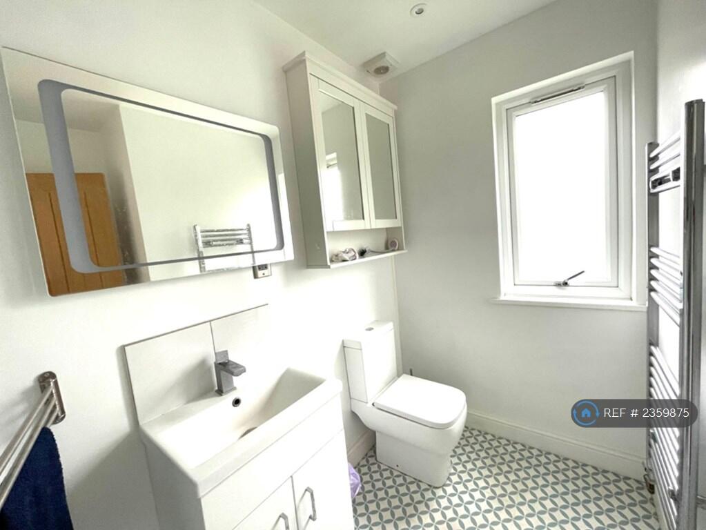 Additional image 6 of Lower Road, Bromley, BR5