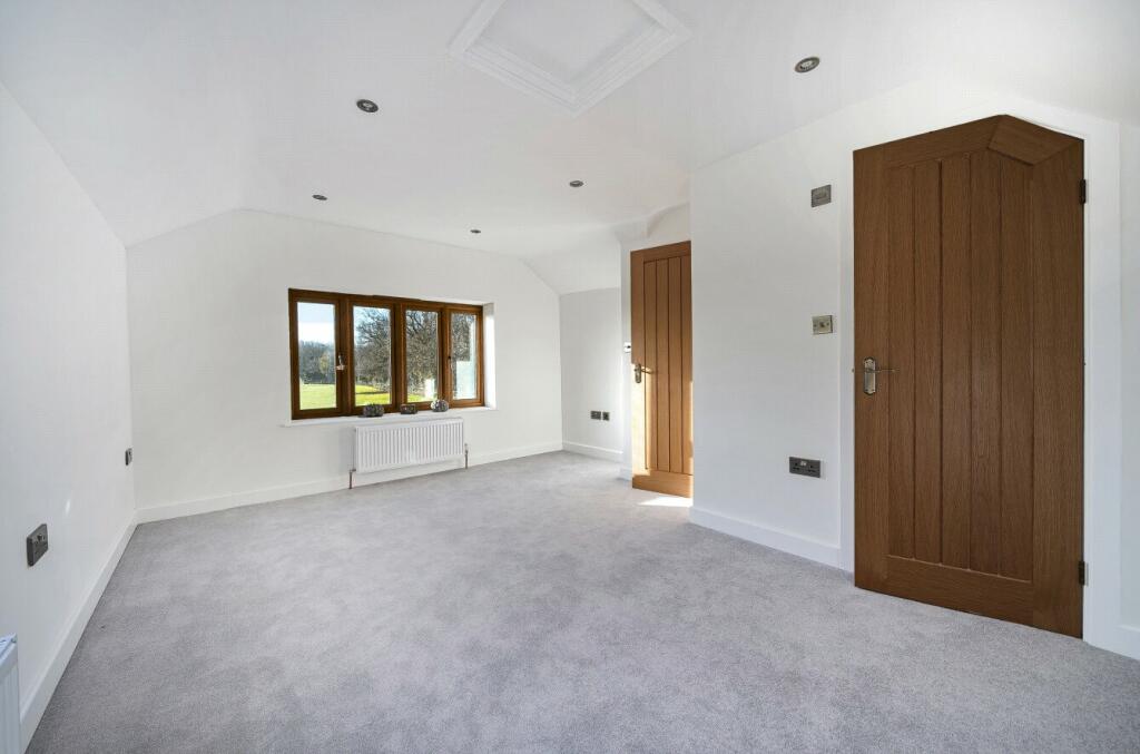 Additional image 14 of Oldfields Lane, Earthcott Green, Alveston, Bristol, South Gloucestershire, BS35