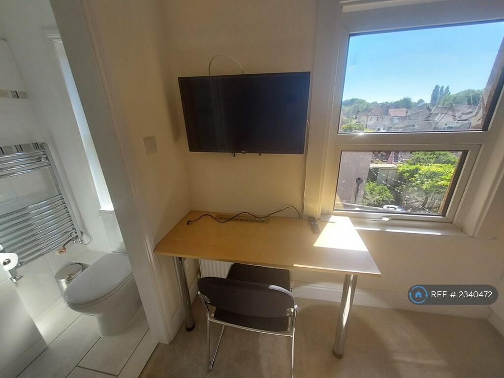 Additional image 9 of Summerhill Road, Bristol, BS5