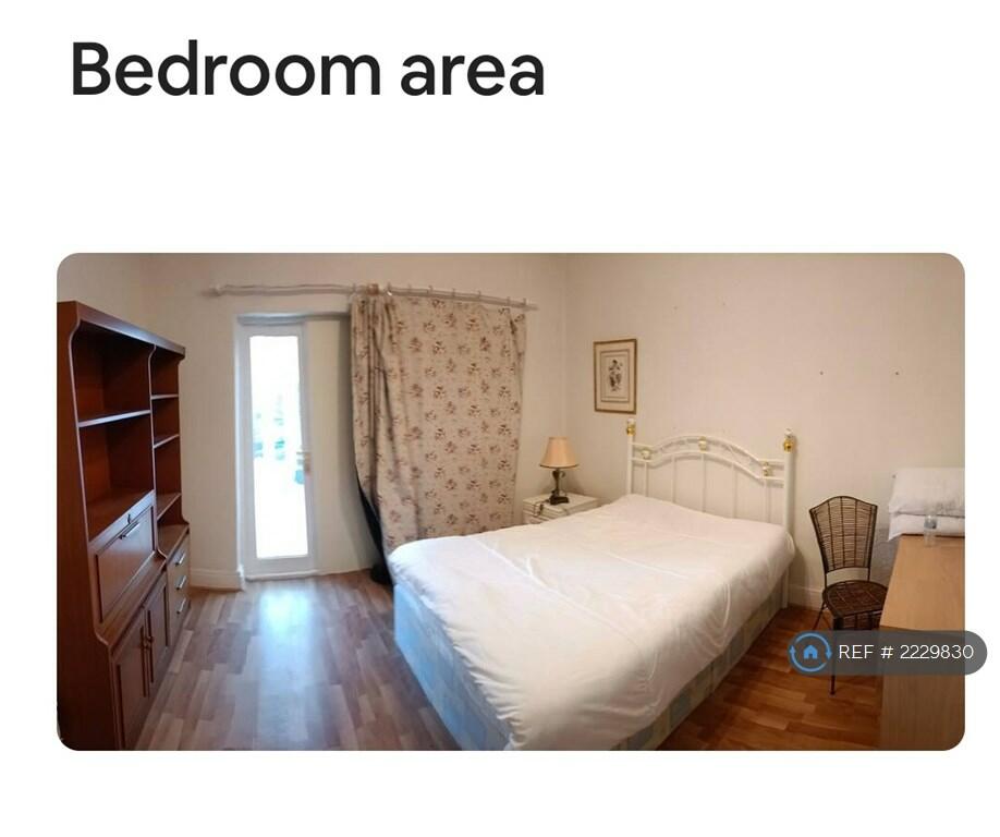 Primary image of Gloucester Road North, Filton, Bristol, BS34