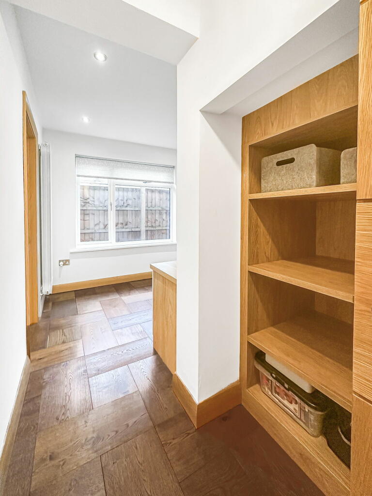 Additional image 18 of Merewood Close, Bromley, BR1 2AN