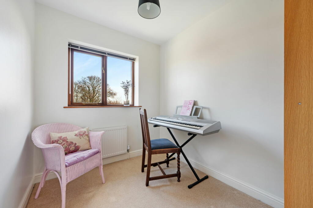 Additional image 24 of Latham Lane, Gomersal, Cleckheaton, BD19