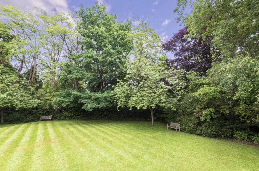 Additional image 8 of Kemnal Road, Chislehurst, BR7