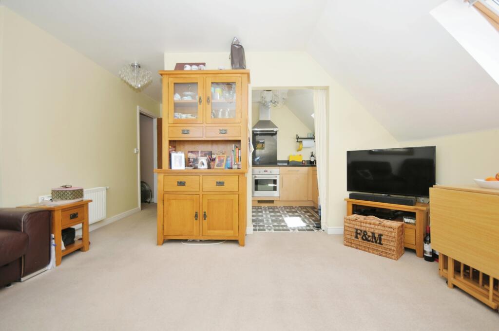 Additional image 7 of 1 Brosse Way, Bromley, BR2