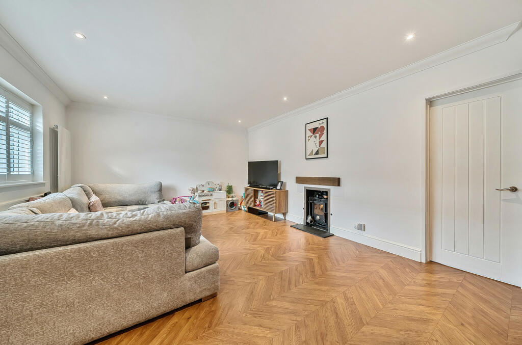 Additional image 8 of St Giles Close, Farnborough Village, Orpington, Kent, BR6