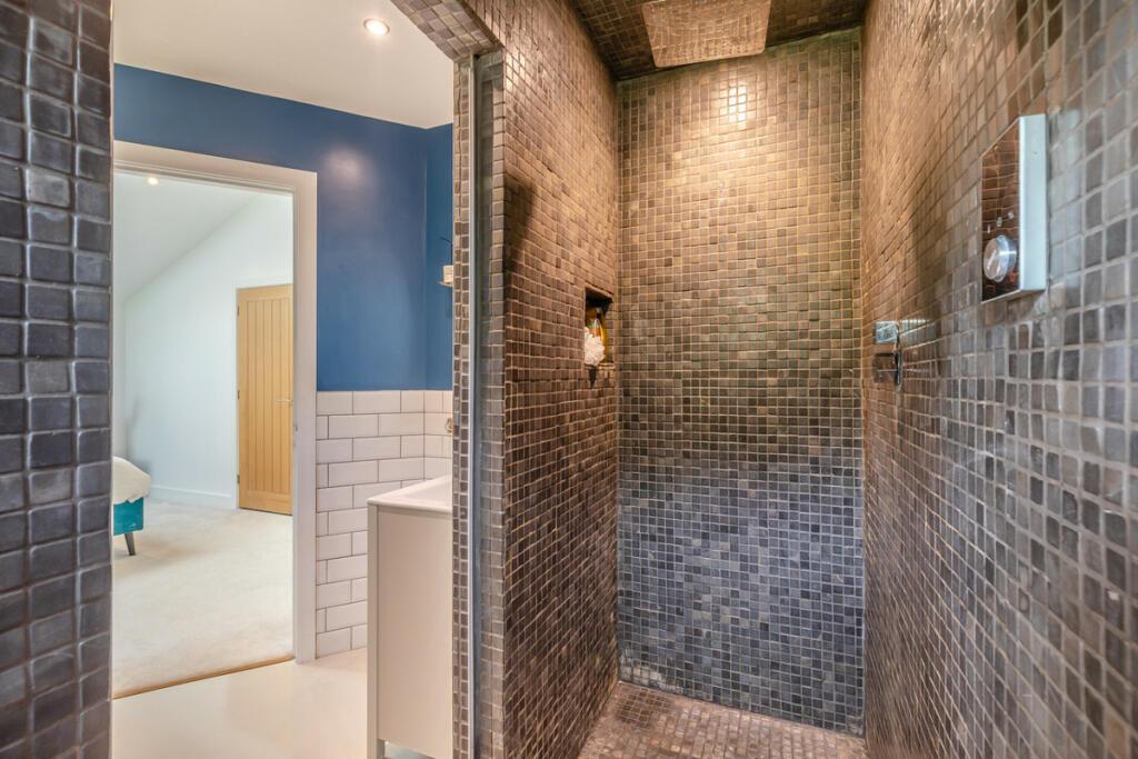 Additional image 30 of Clevedon Road, Tickenham, BS21