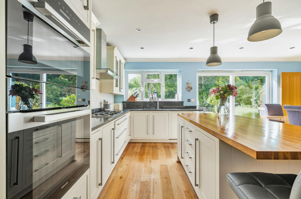 Additional image 6 of Kevington Drive, Chislehurst, BR7