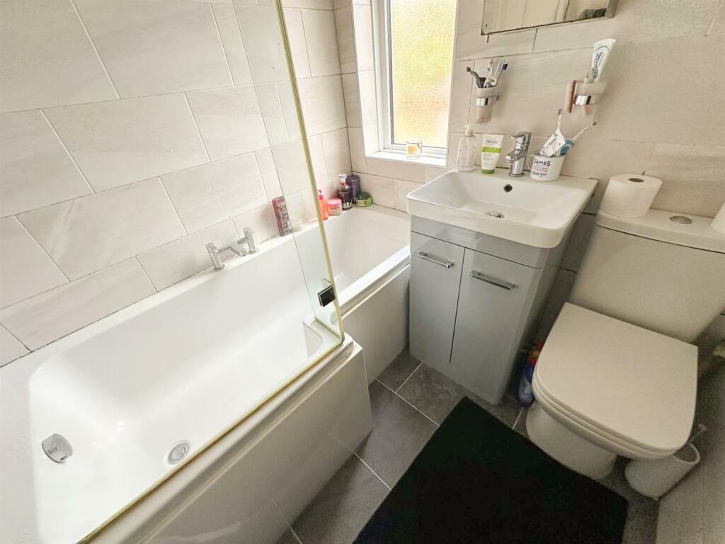 Additional image 10 of Oak Lea, Bradley