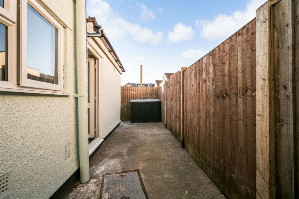 Additional image 11 of 3 bedroom Terraced House in Dartmoor Street, Bristol