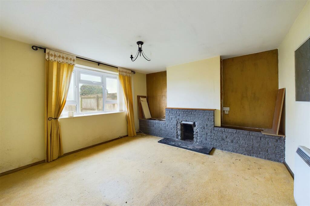 Additional image 6 of HOUSE | BASIC UPDATING | WRAXALL