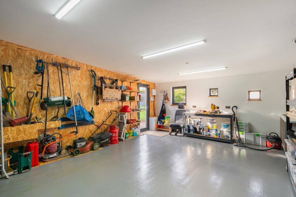 Additional image 50 of Farleigh Road, Backwell