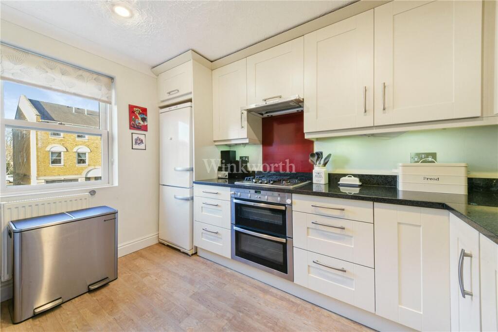 Additional image 22 of Vicarage Drive, Beckenham, BR3