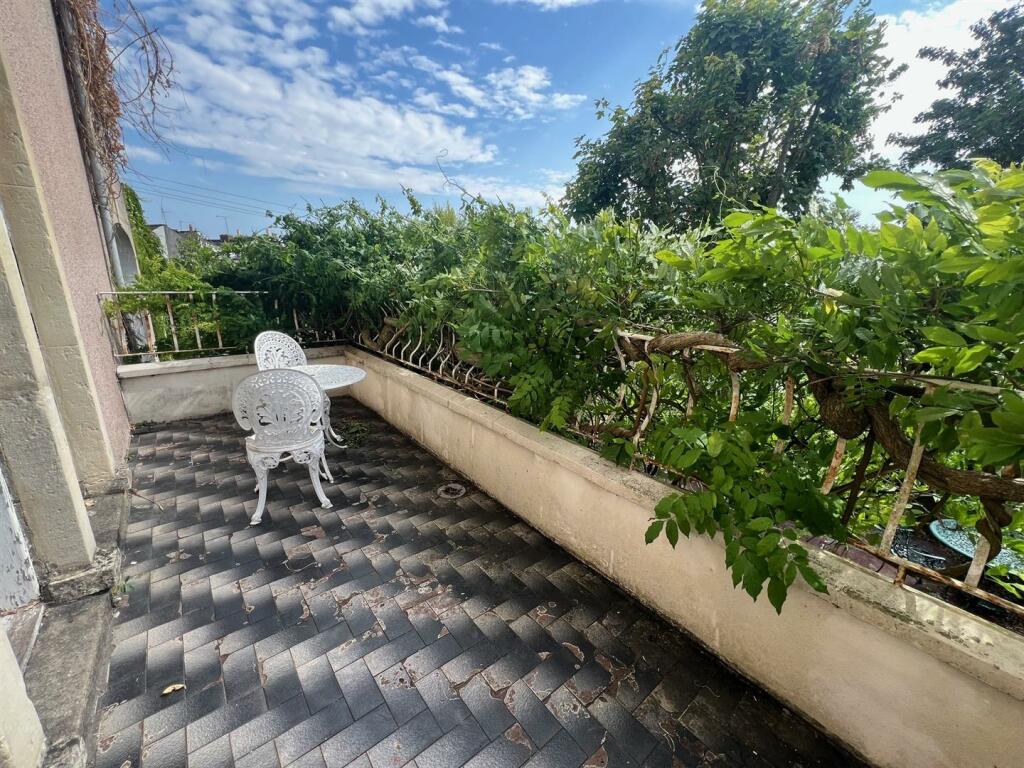 Additional image 11 of Mixed-use Investment Opportunity in Redland