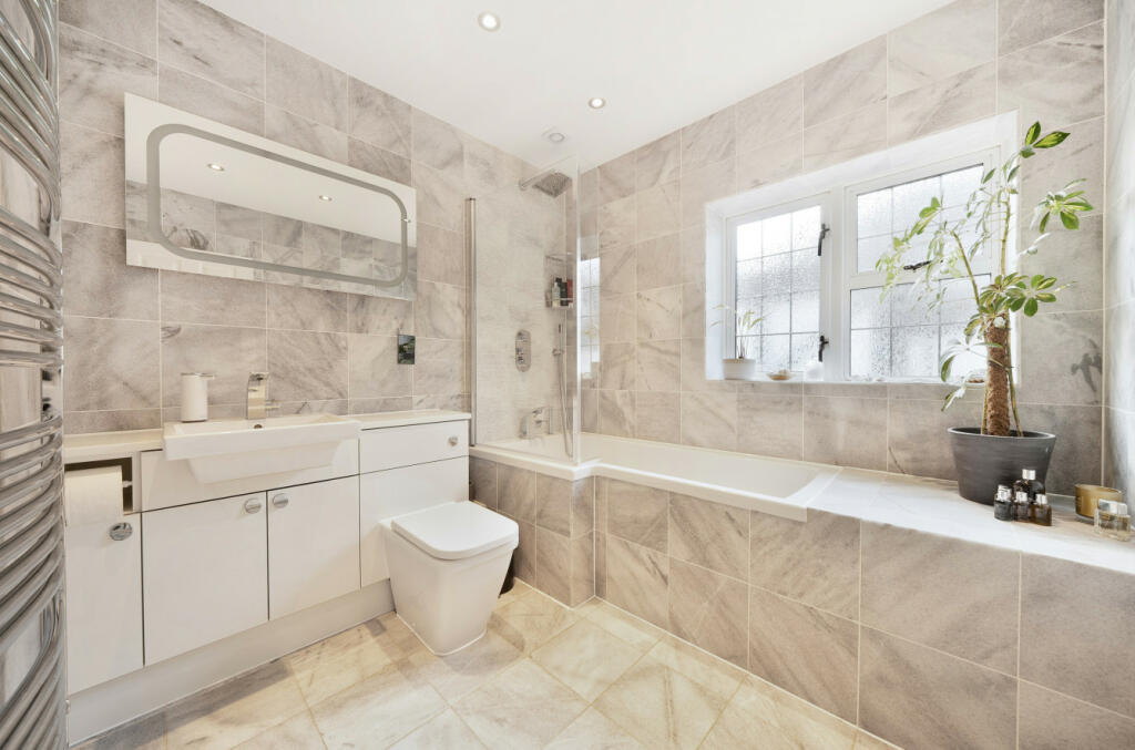 Additional image 24 of The Glen, Farnborough Park, Orpington, Kent, BR6